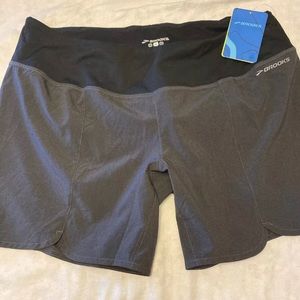 Brooks relay 7” short